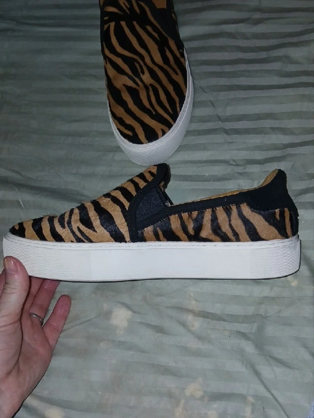 Womens UGG Cahlvan Tiger Print Calf Hair Slipon White Platform Sole Shoes Sz: 8